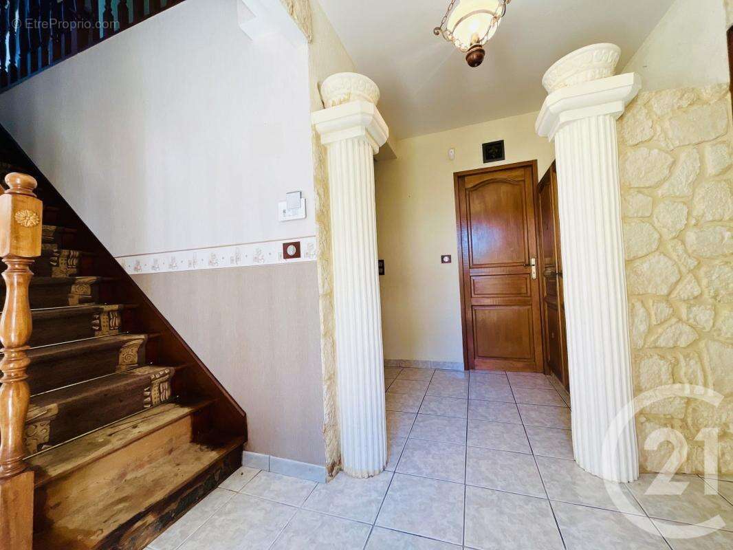 Maison à VERNEUIL-SUR-VIENNE