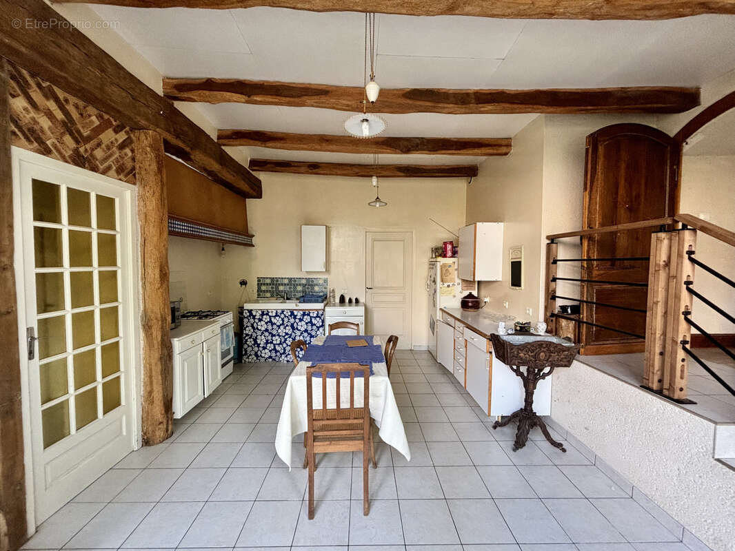 Maison à VOUILLE