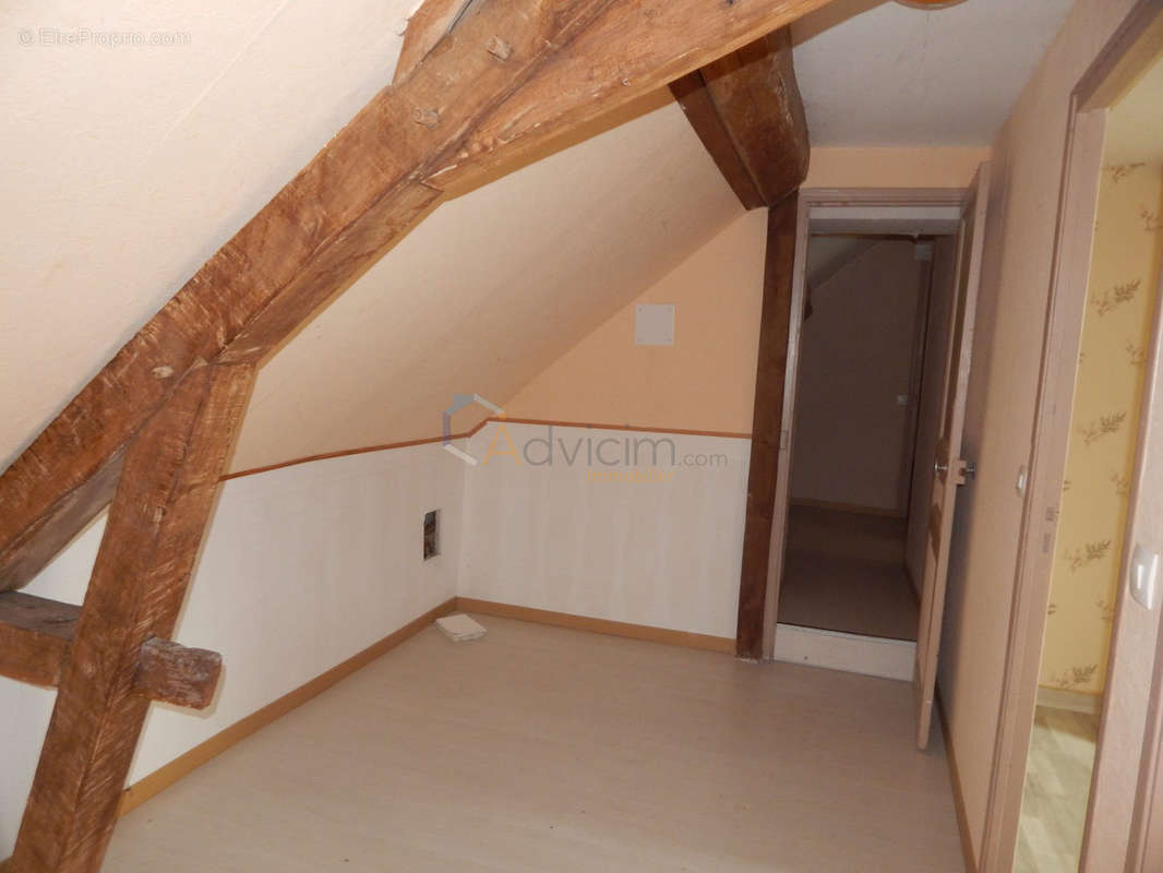 Maison à PRESSIGNY-LES-PINS