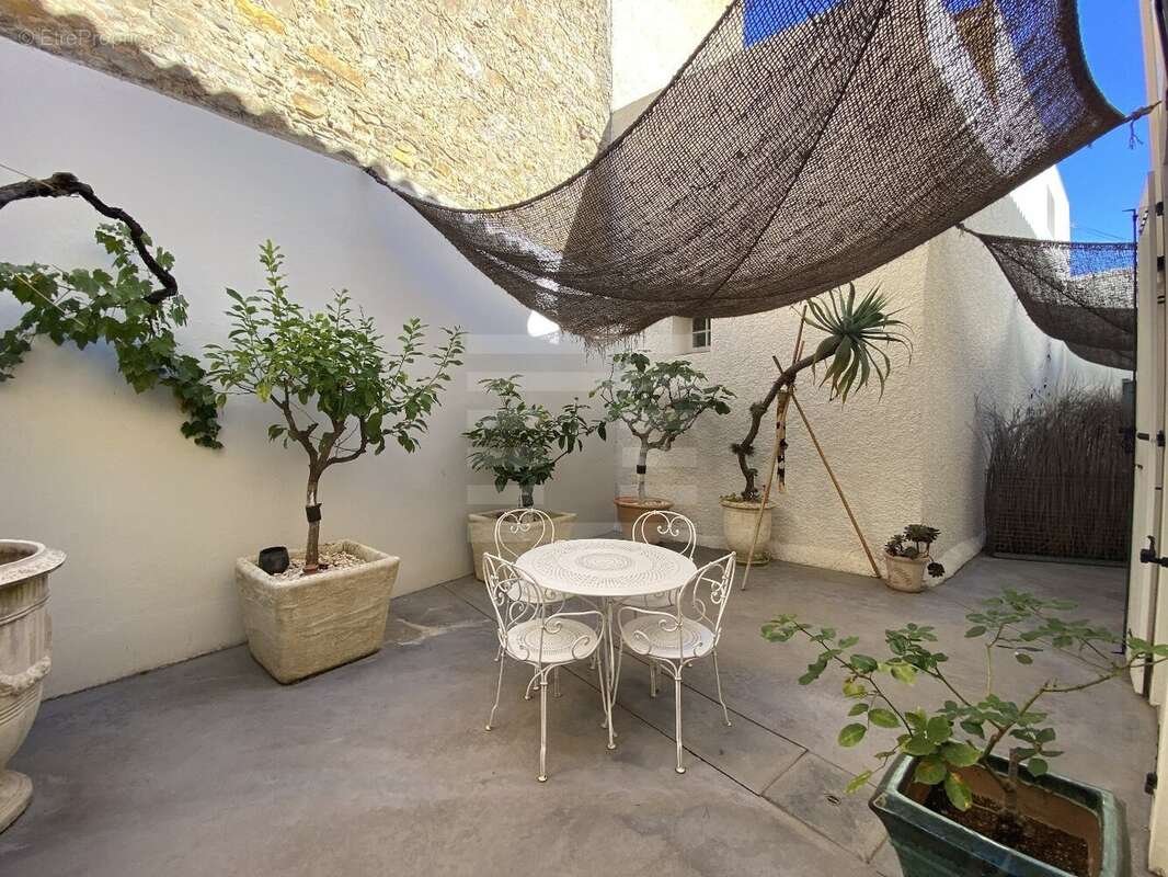 Maison à LEZIGNAN-CORBIERES