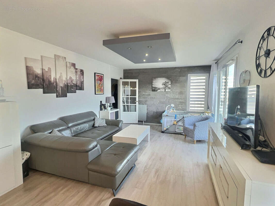 Appartement à THIAIS