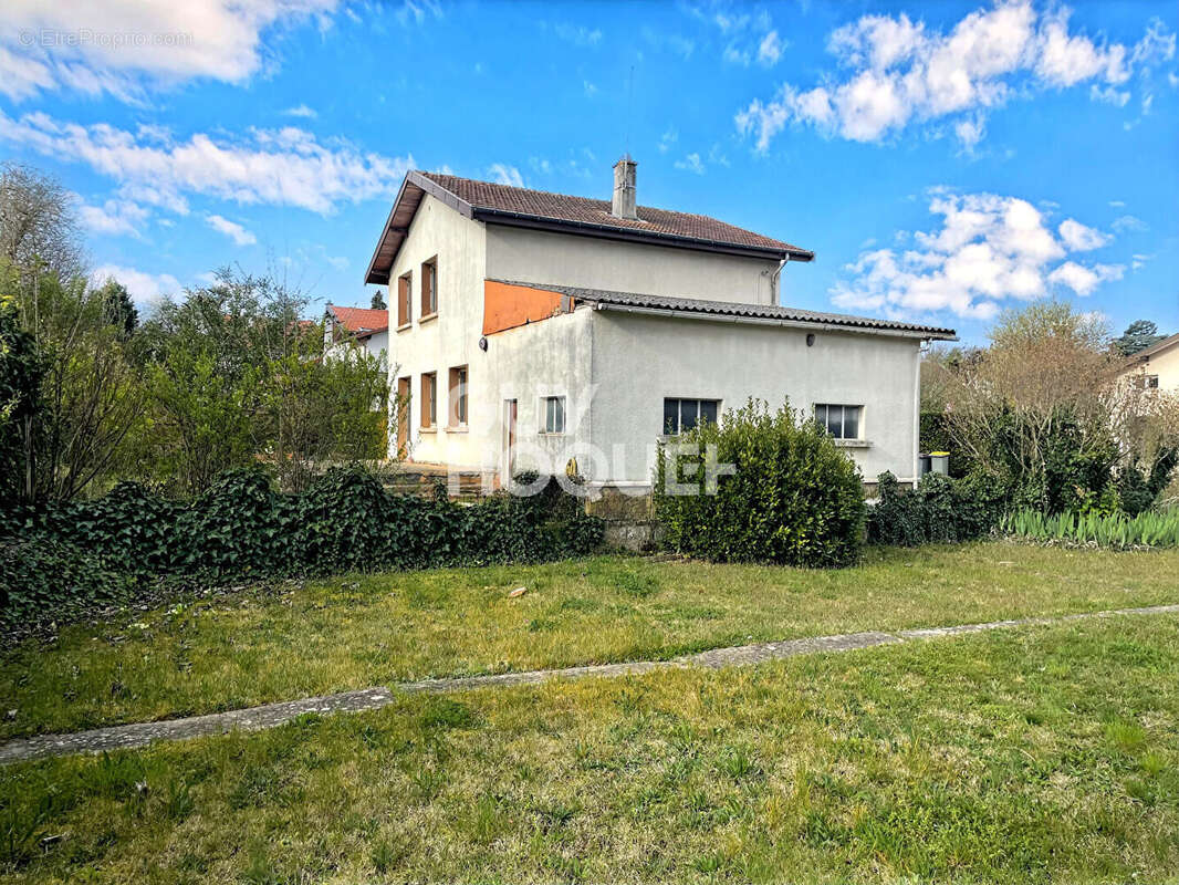 Maison à SAINT-LAURENT-DE-MURE