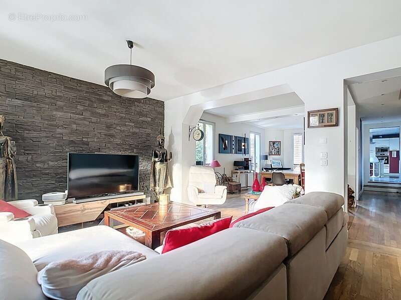 Maison à ASNIERES-SUR-SEINE