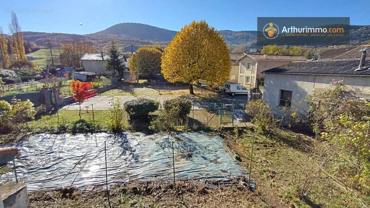 Maison à L&#039;AIGUILLON