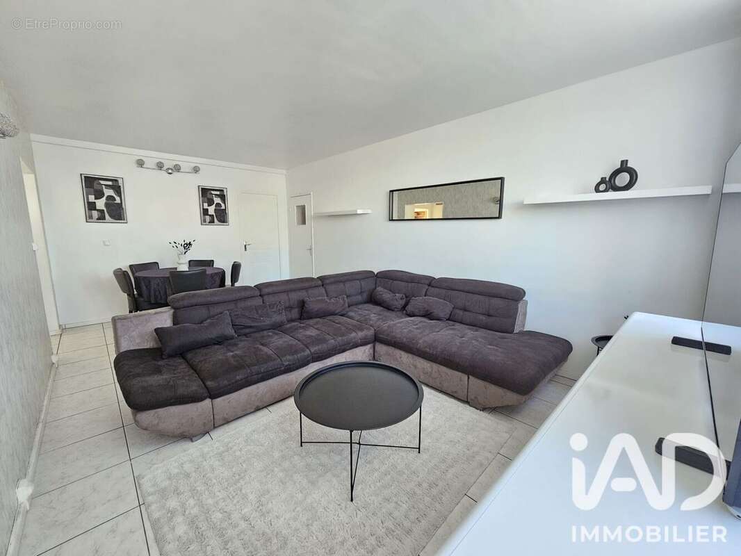 Photo 2 - Appartement à VIRY-CHATILLON