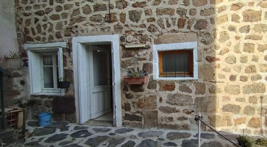 Maison à LE CHAMBON
