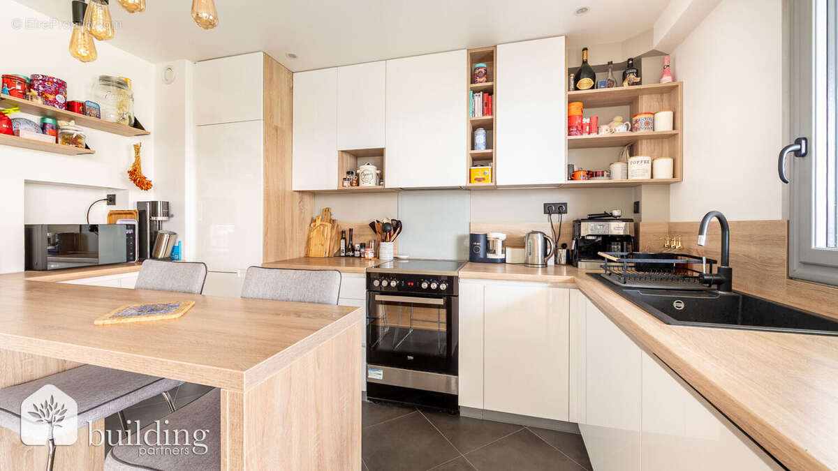 Appartement à COURBEVOIE