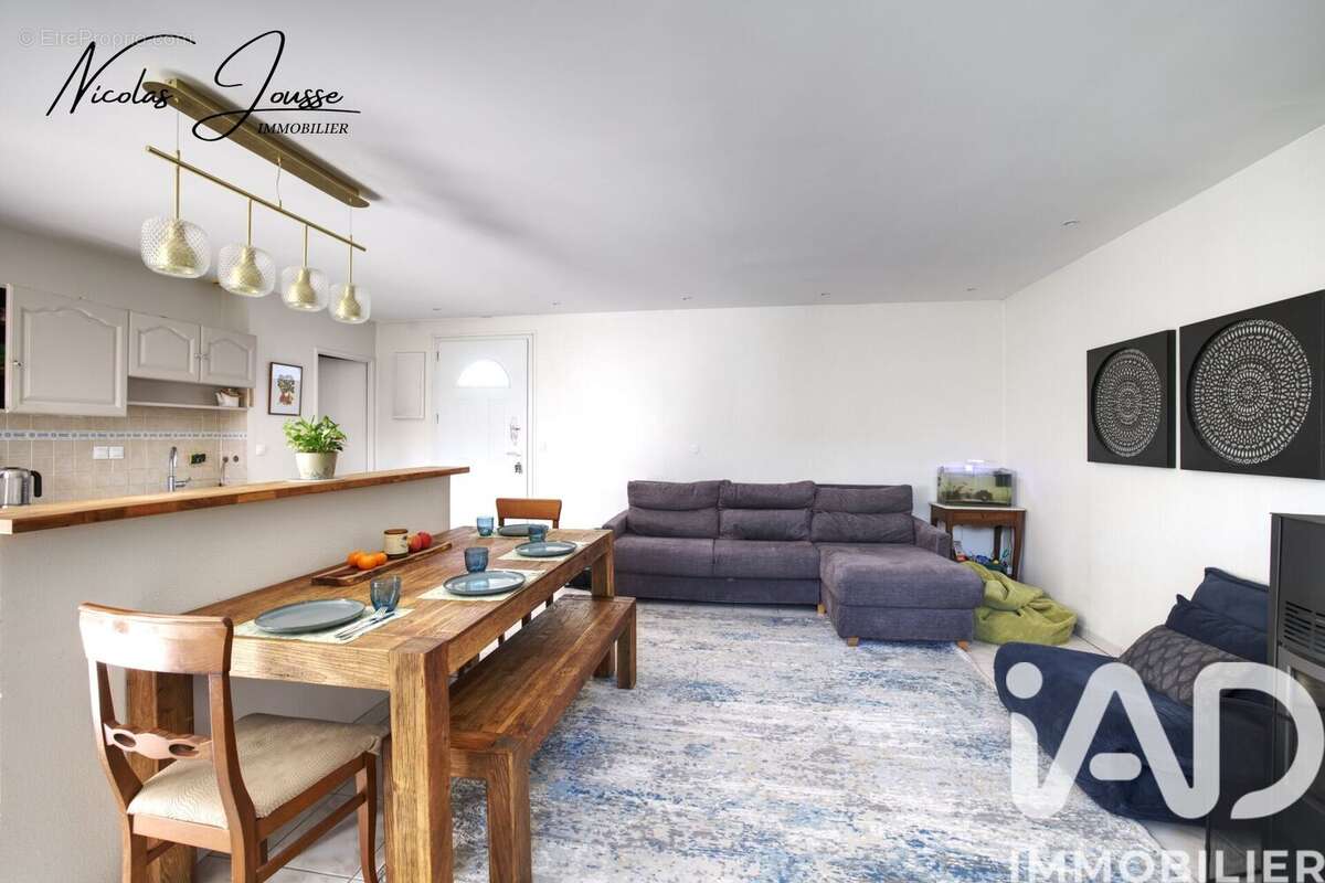 Photo 2 - Maison à VERSONNEX