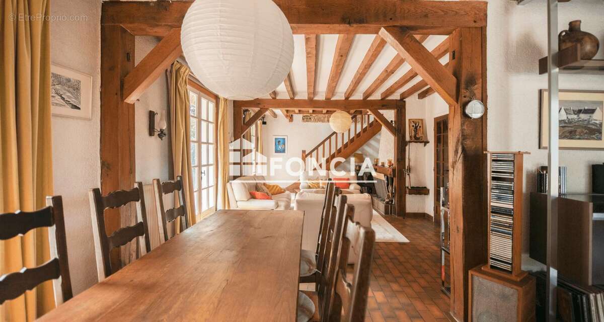Belle chaumière de 140 m2, avec piscine et vaste parc arboré - photo 4