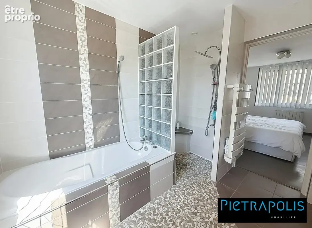Maison 6 pièces 148 m² à vendre à Limas (69400) - photo 8
