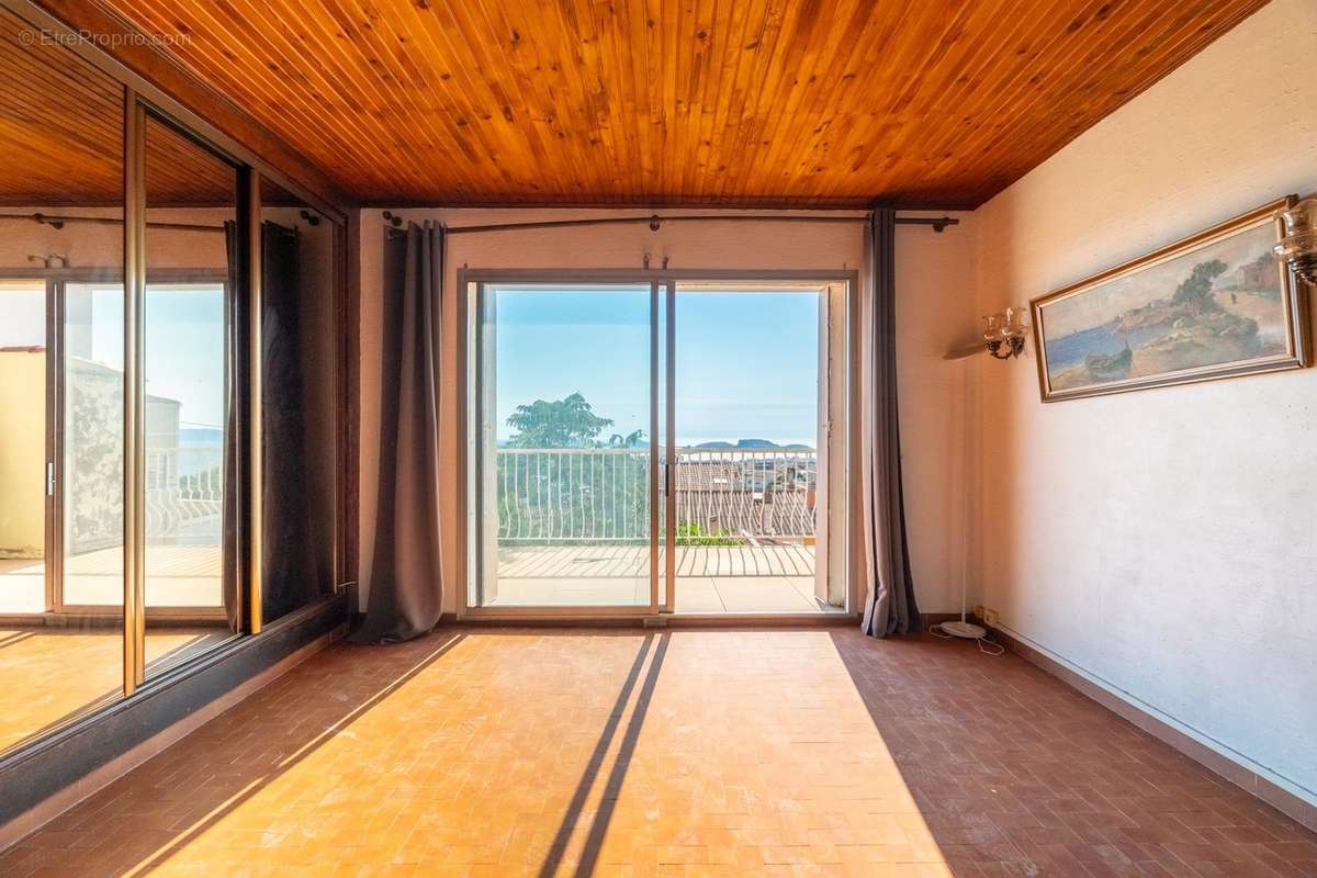 Vente maison avec jardin vue mer 210m² - ROUCAS BLANC - photo 6