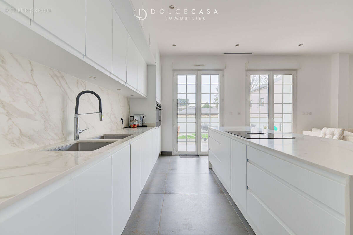 Maison à LE PERREUX-SUR-MARNE