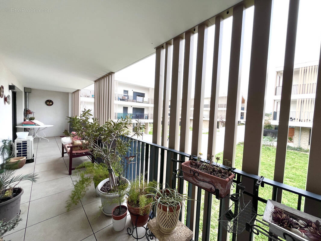 Appartement à VELAUX