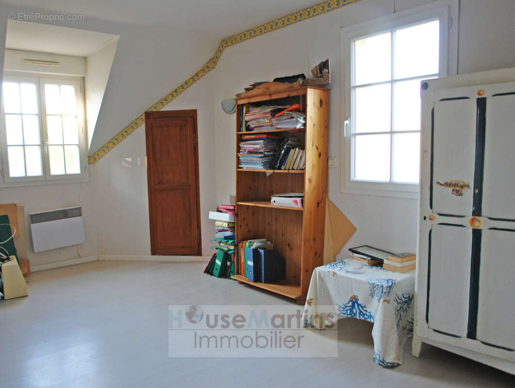 Jolie maison contemporaine idéalement située - photo 11