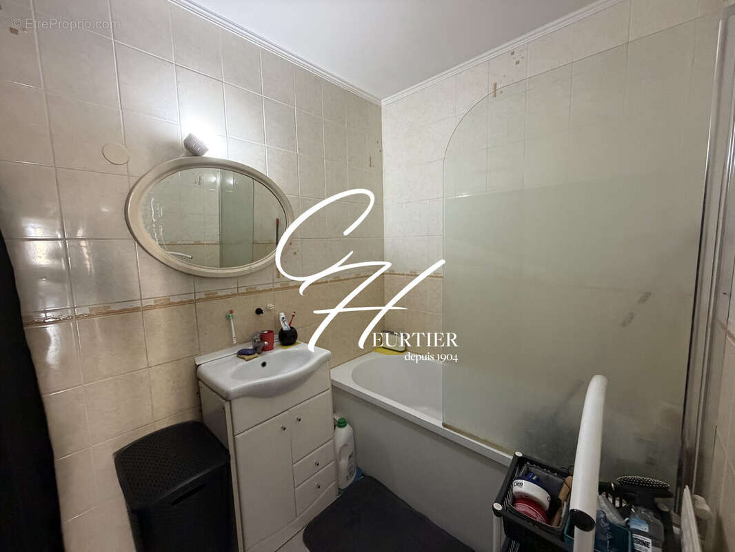 Appartement à FONTAINE