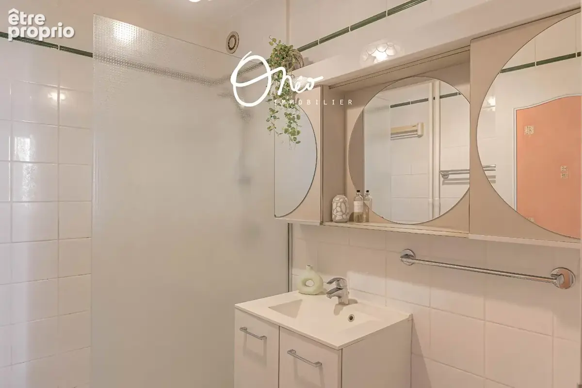 Appartement Lyon 8ème - 5 pièces - 111 m2 - photo 15