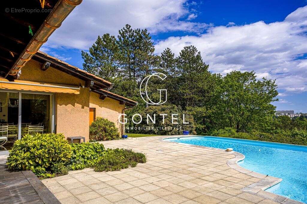 Maison à SAINT-CYR-AU-MONT-D'OR