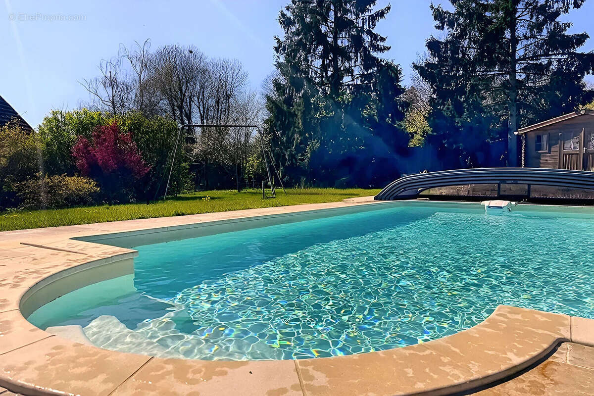 Charmante maison 3 chambres avec piscine à Rainans - photo 2