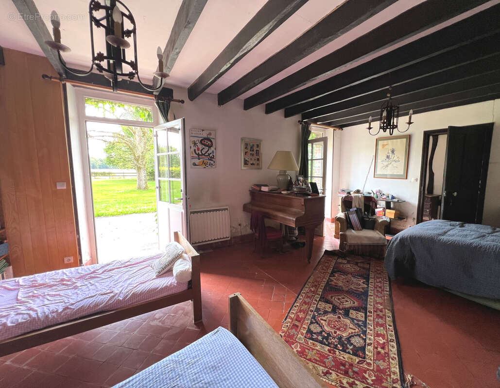 Propriete et sa piscine - photo 8