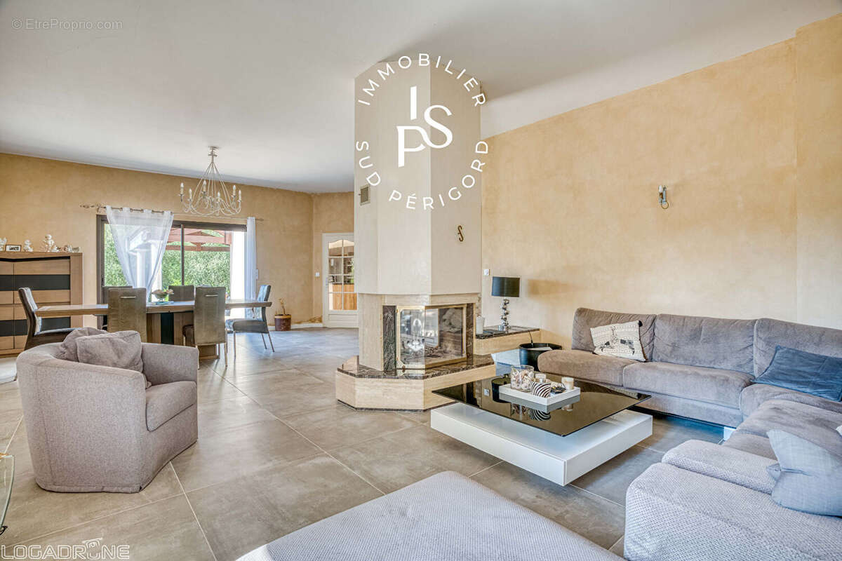 Maison à SAINTE-LIVRADE-SUR-LOT