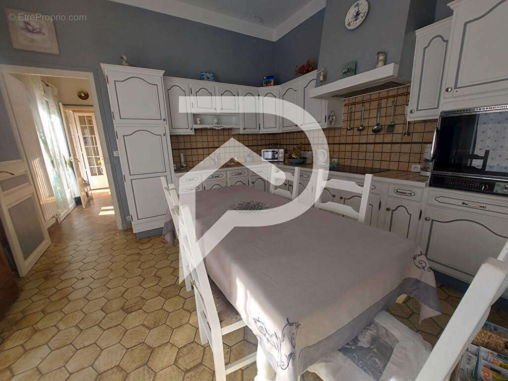 Maison à MERU
