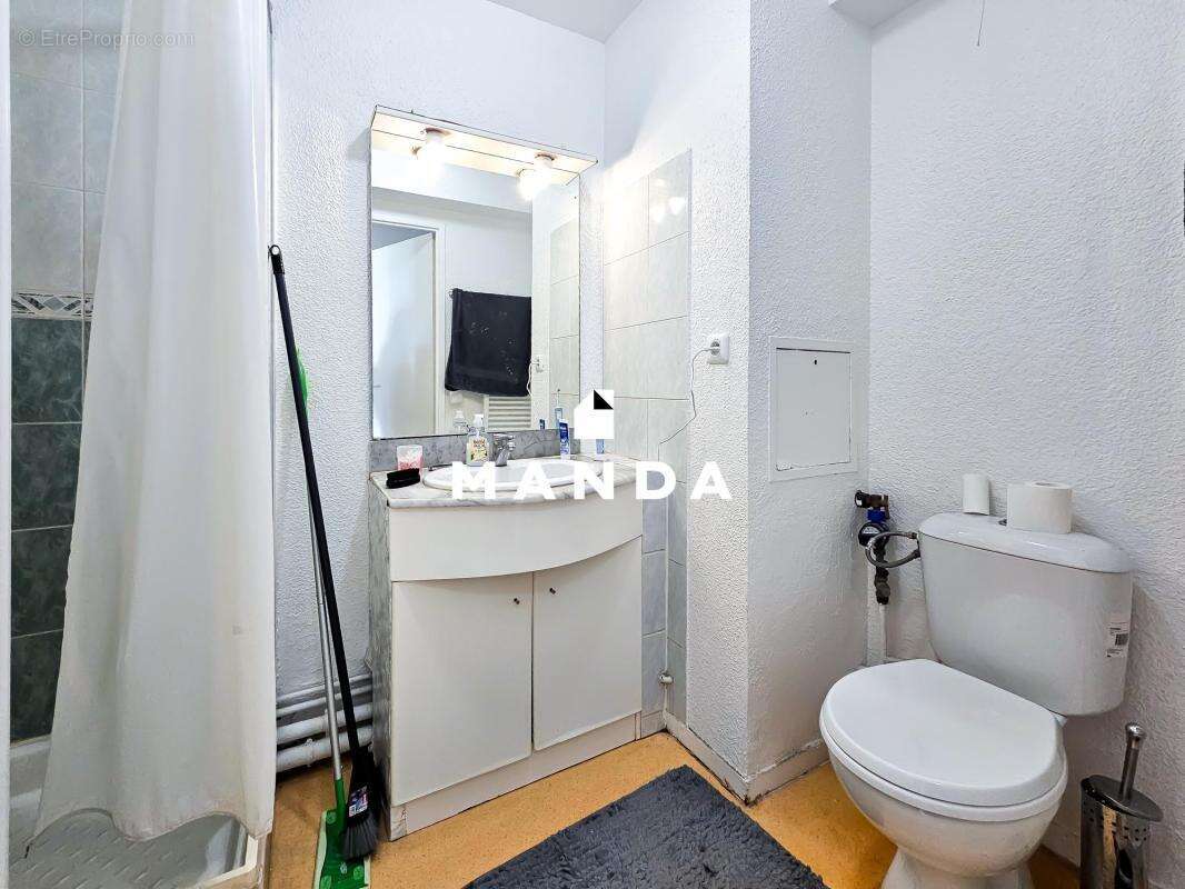 Appartement à COURBEVOIE