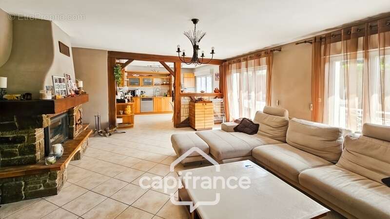 Maison à DAMMARTIN-EN-GOELE