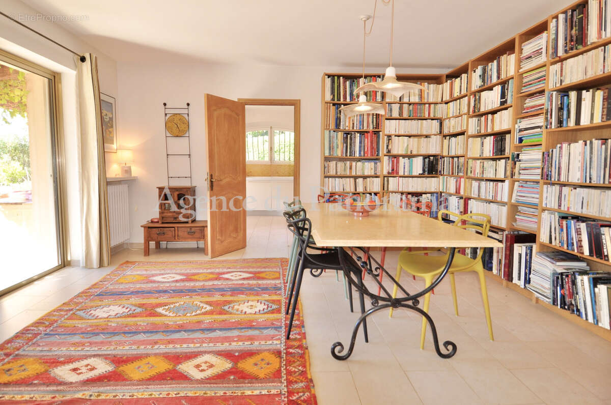 Du charme et du calme pour cette belle villa - photo 14