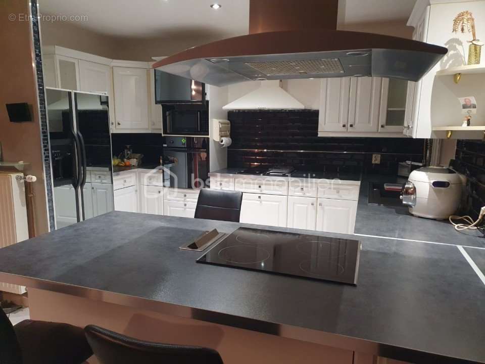 Maison à ORIGNY-SAINTE-BENOITE