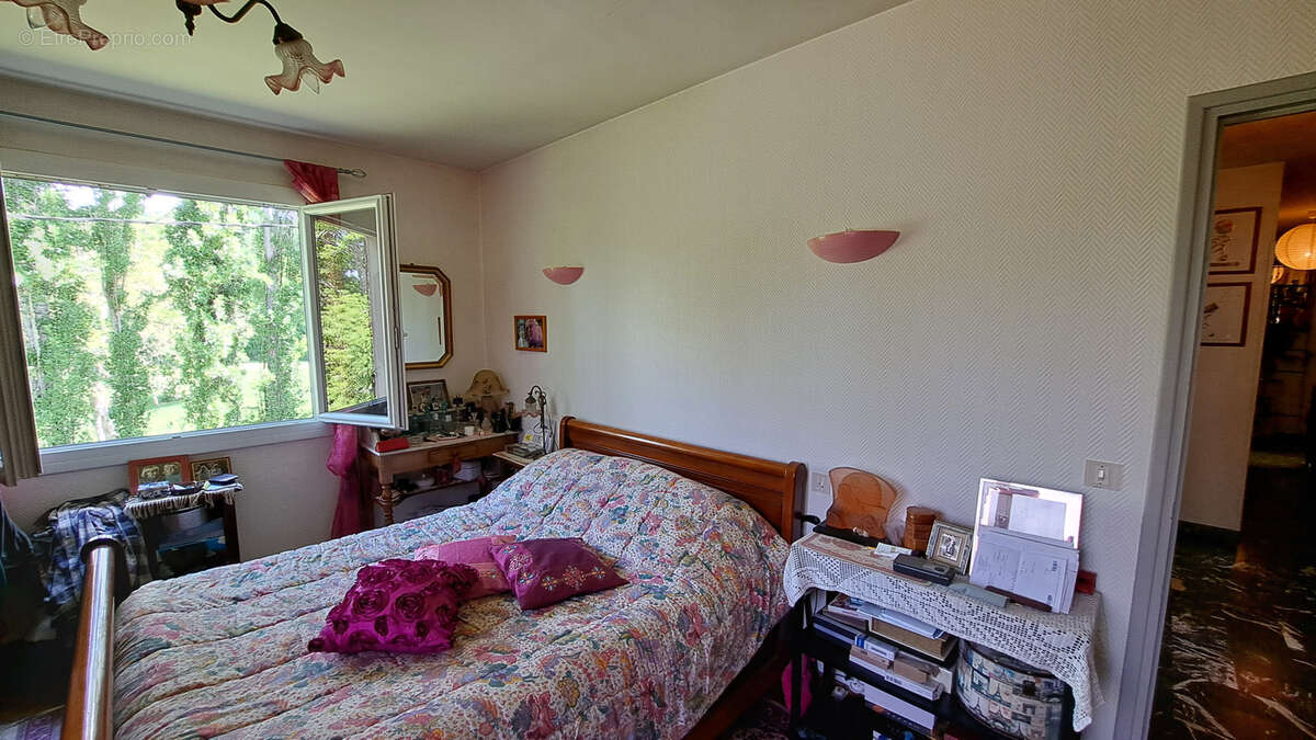 Maison à PRAT-BONREPAUX