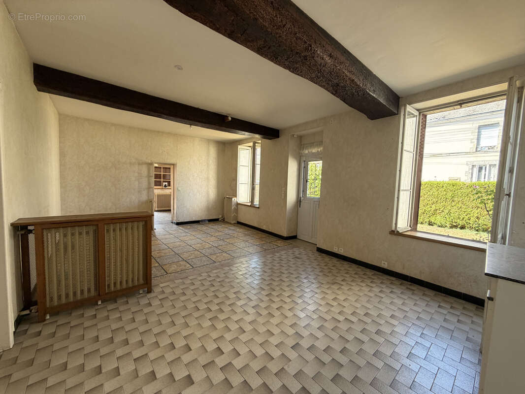 Appartement en rez-de-jardin dans une bâtisse d'exception à Fay-aux-Loges - photo 2