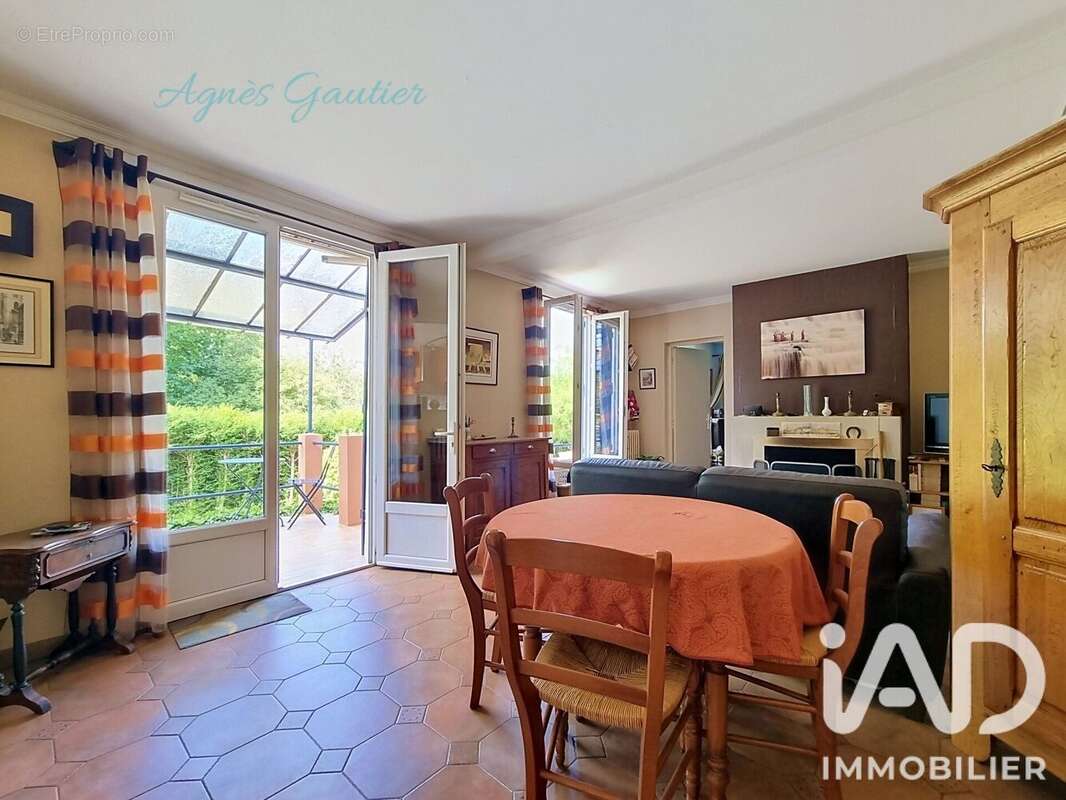 Photo 2 - Maison à SUCY-EN-BRIE