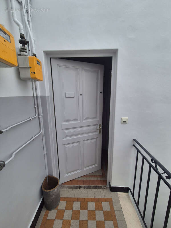 Toulon Ouest - Appartement Type 2 40.7m2 - dernier étage- idéal 1er achat ou investisseur - Petite copropriété - photo 6