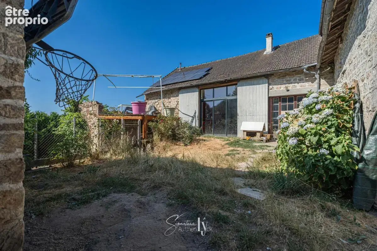 Maison 189 m² à Saint-Amand-Le-Petit  - photo 6