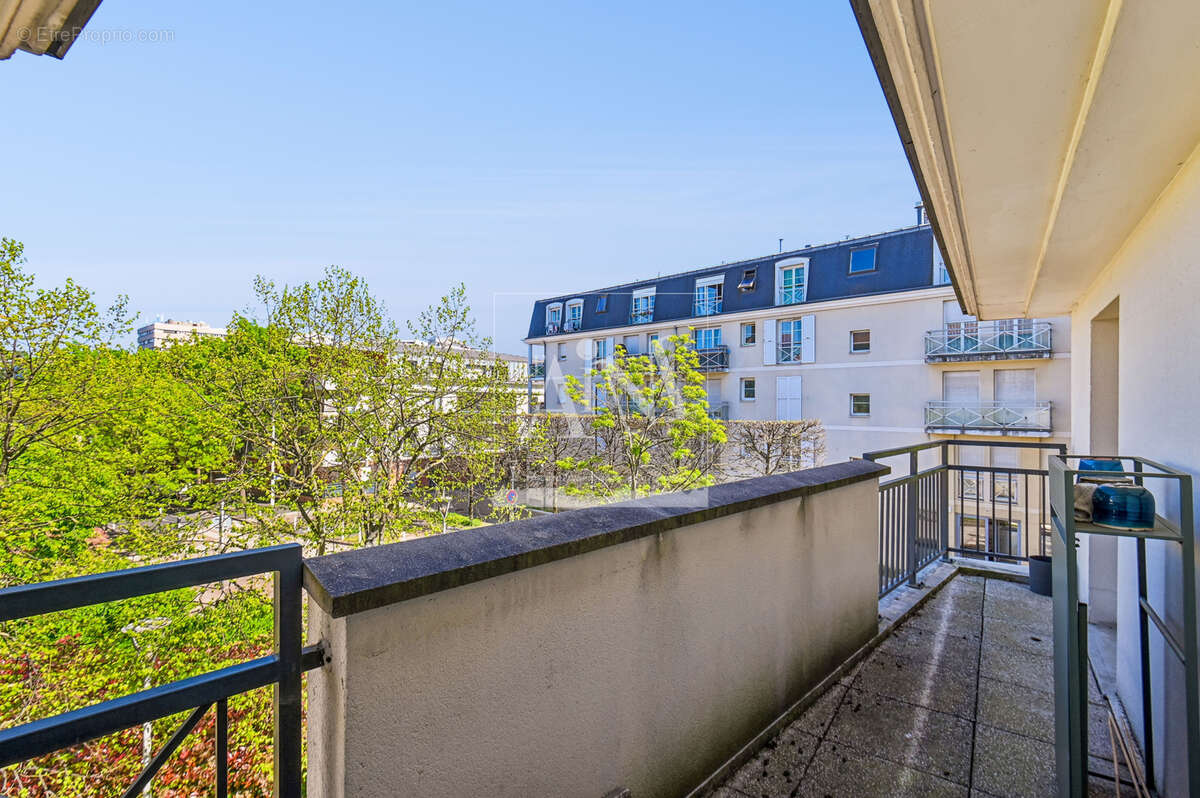Appartement à NANTERRE