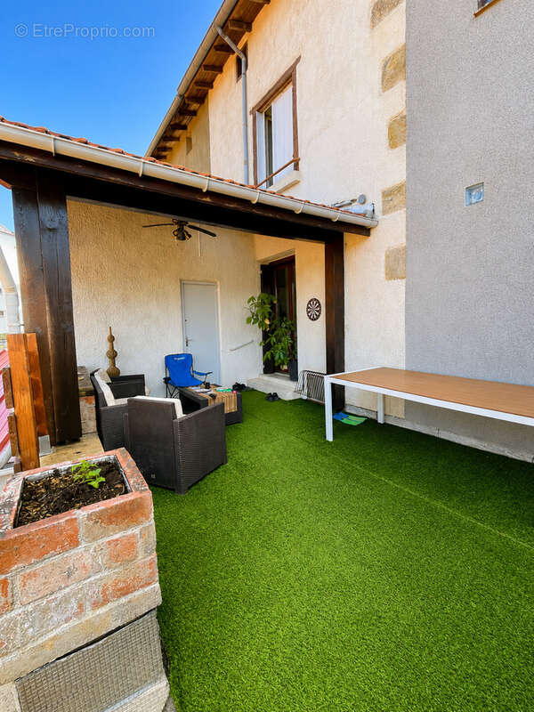 Ensemble immobilier d'exception   Maison 125 m2 + Immeuble de 4 appartements + Terrain constructible   Secteur - photo 3