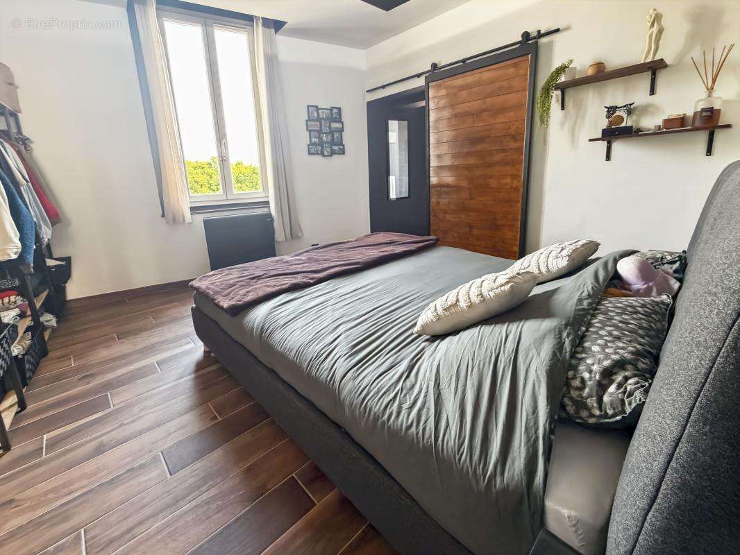 Appartement à CUERS