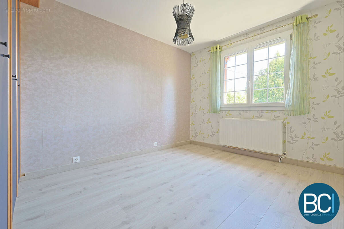 CHAMPENOUX - Maison 10 pièces -190 m2 - photo 10