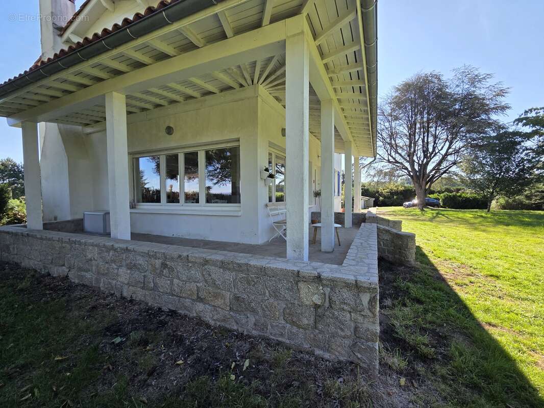 Maison à SAINT-JUST-LE-MARTEL