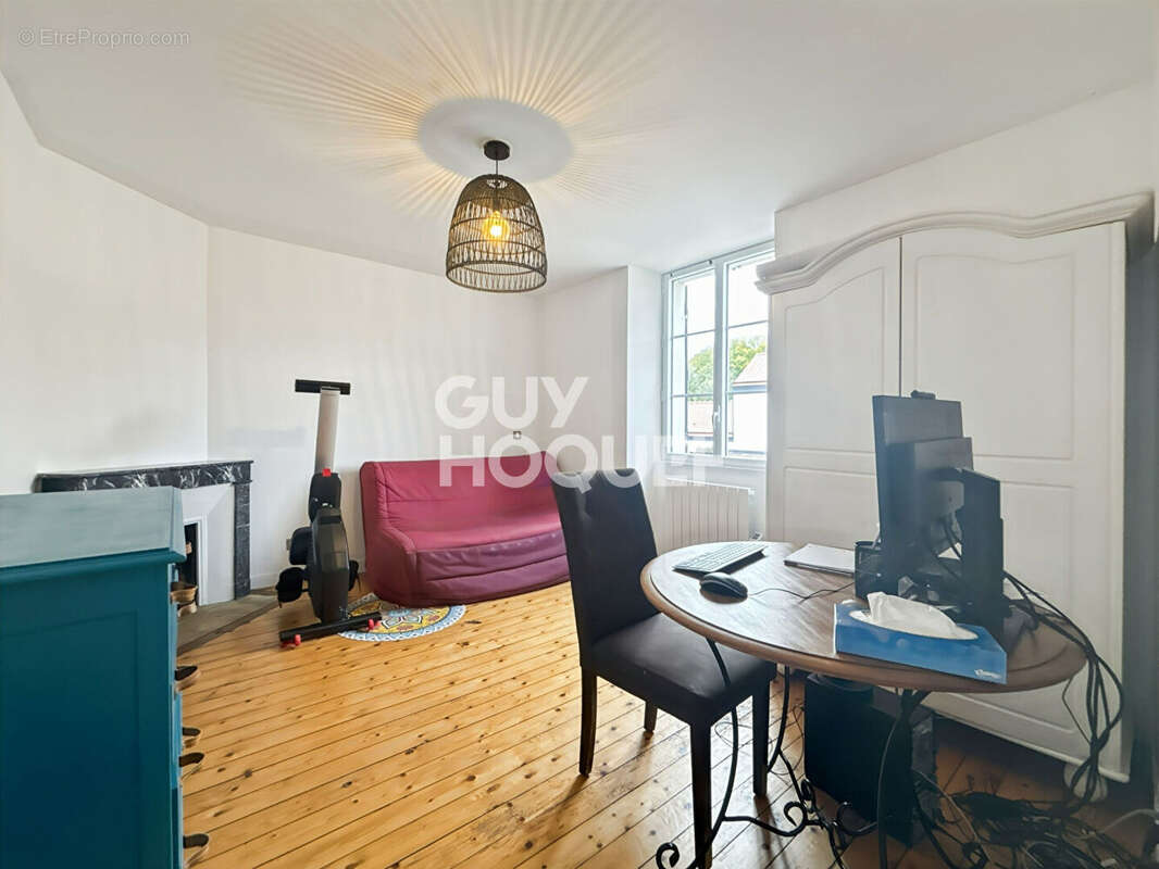 Maison à LIVERDY-EN-BRIE