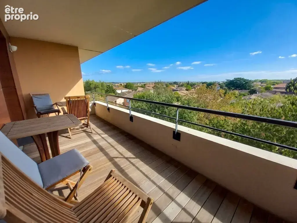 Toulouse 31200 - Beau T4 avec grandes terrasses et 2 garages - photo 8