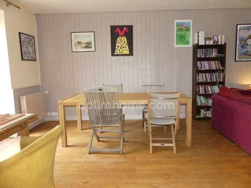 Maison à VIC-DE-CHASSENAY