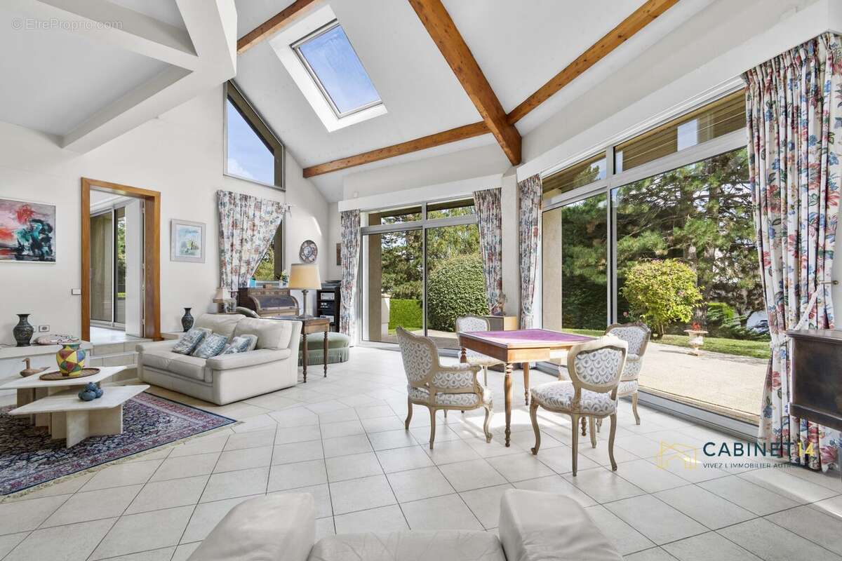 Maison à LOUVECIENNES