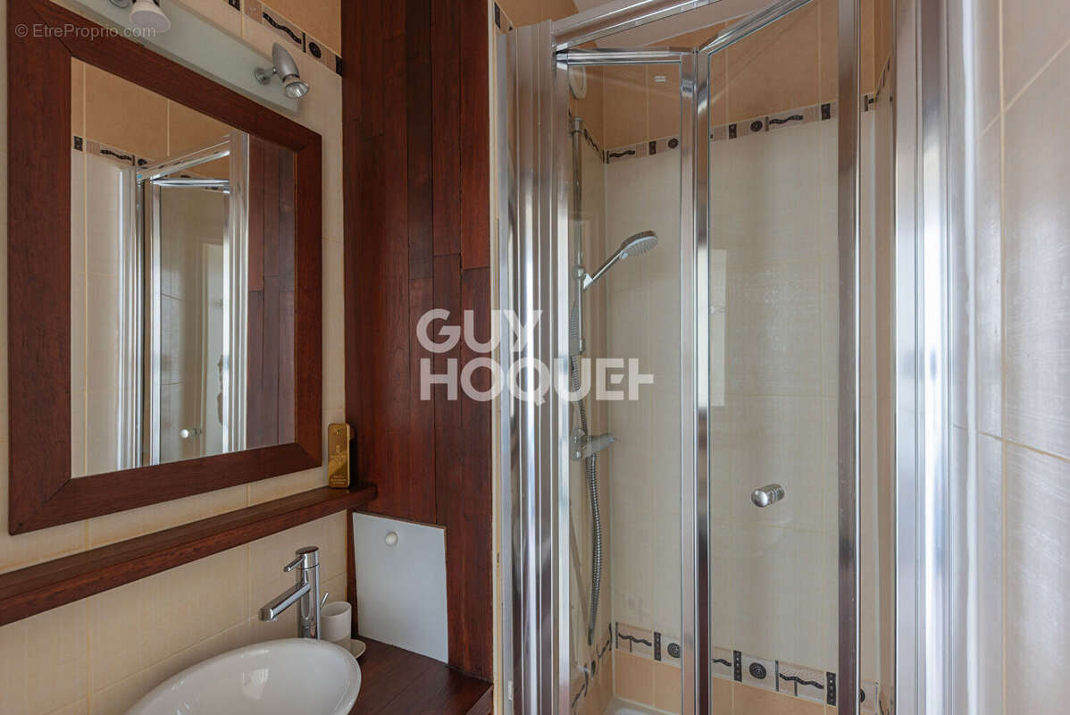 Appartement à PARIS-12E