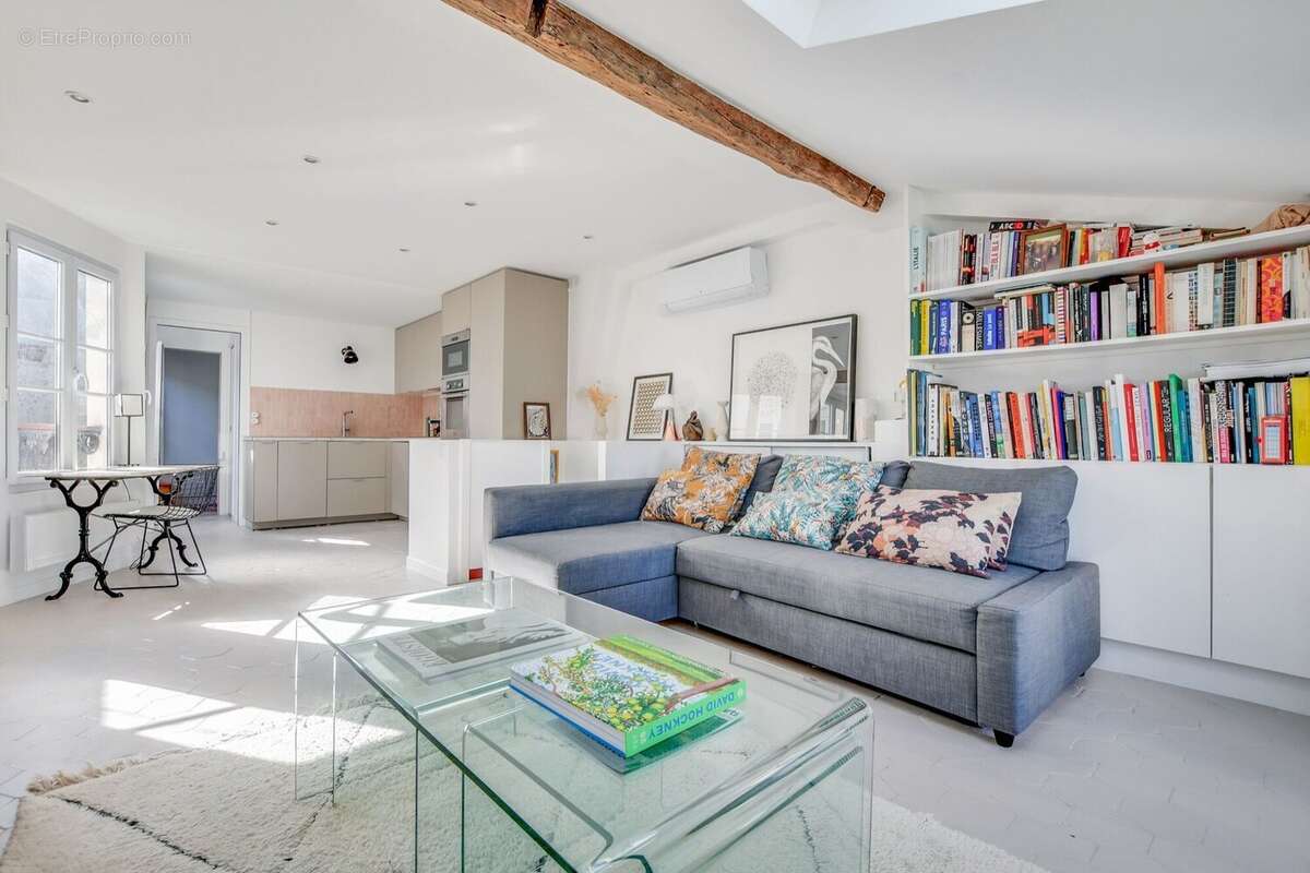 Appartement à PARIS-11E