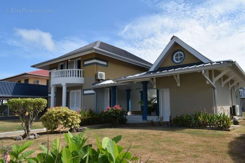 Maison à KOUROU
