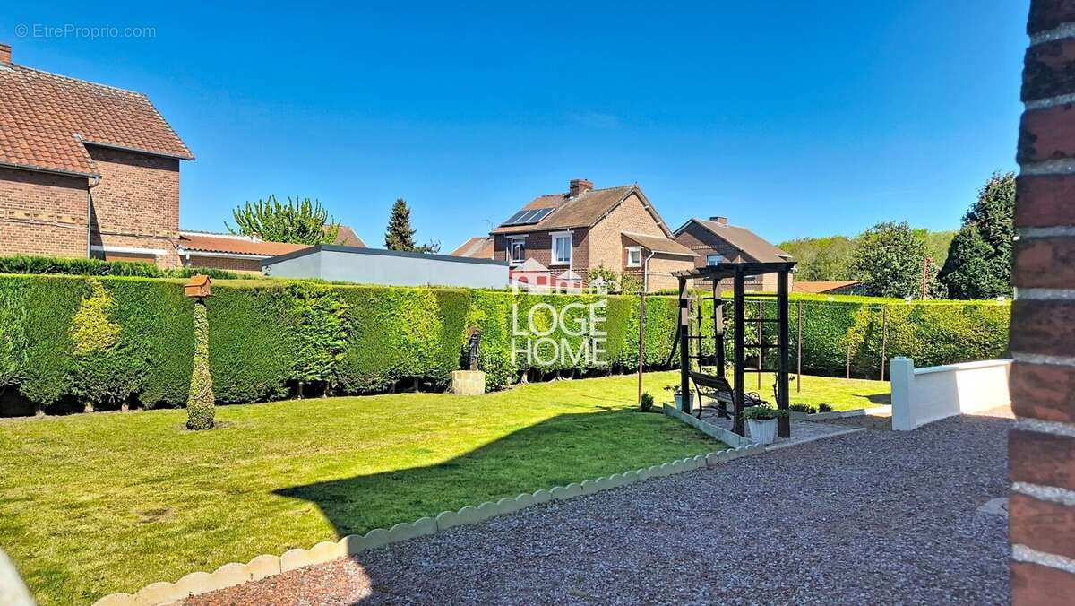 JARDIN - Maison à COURCELLES-LES-LENS
