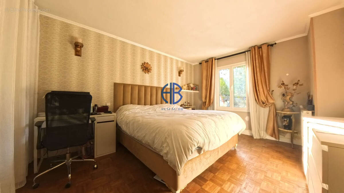 Maison à NOISY-LE-SEC