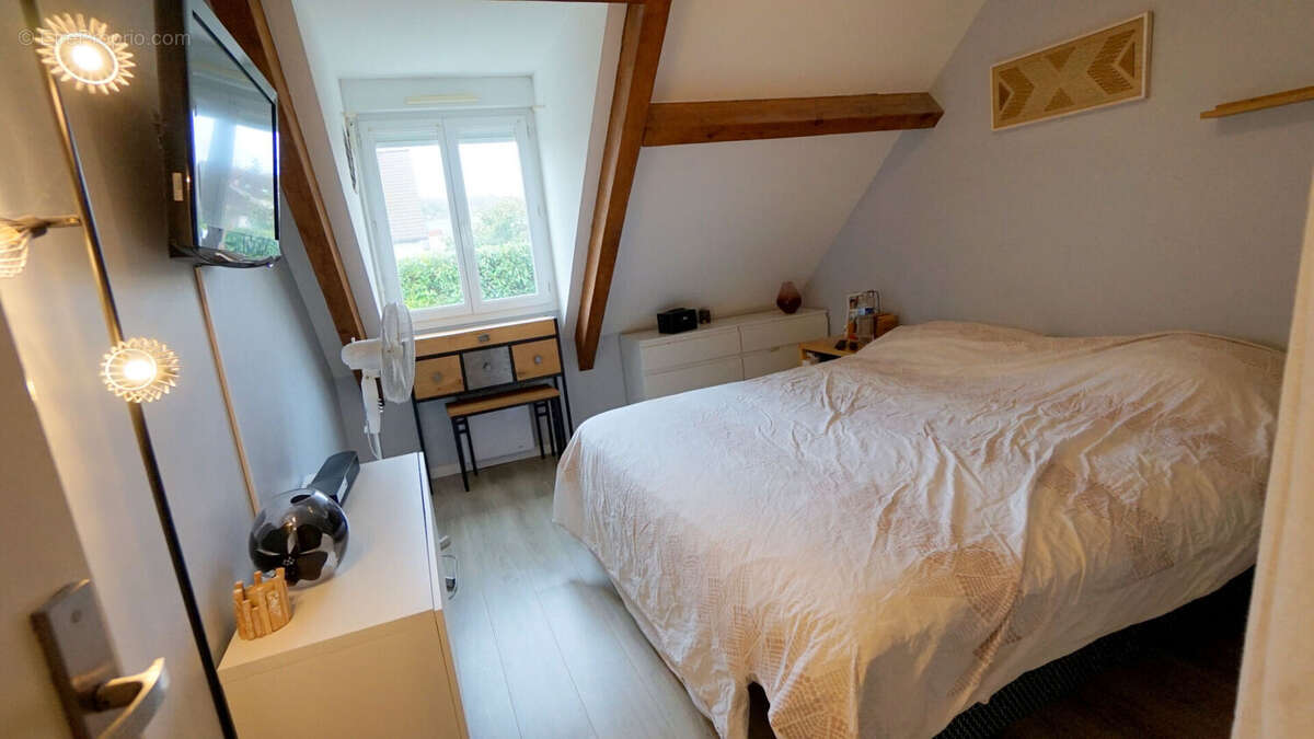 Maison à MEZIERES-SUR-SEINE