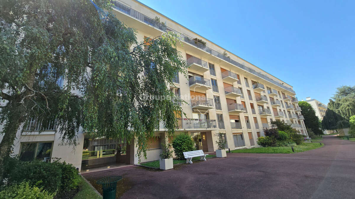 Appartement à VERSAILLES